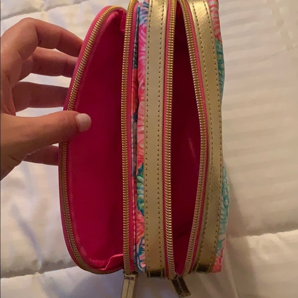 Lilly Pulitzer Travel Case - Picture 3 of 4